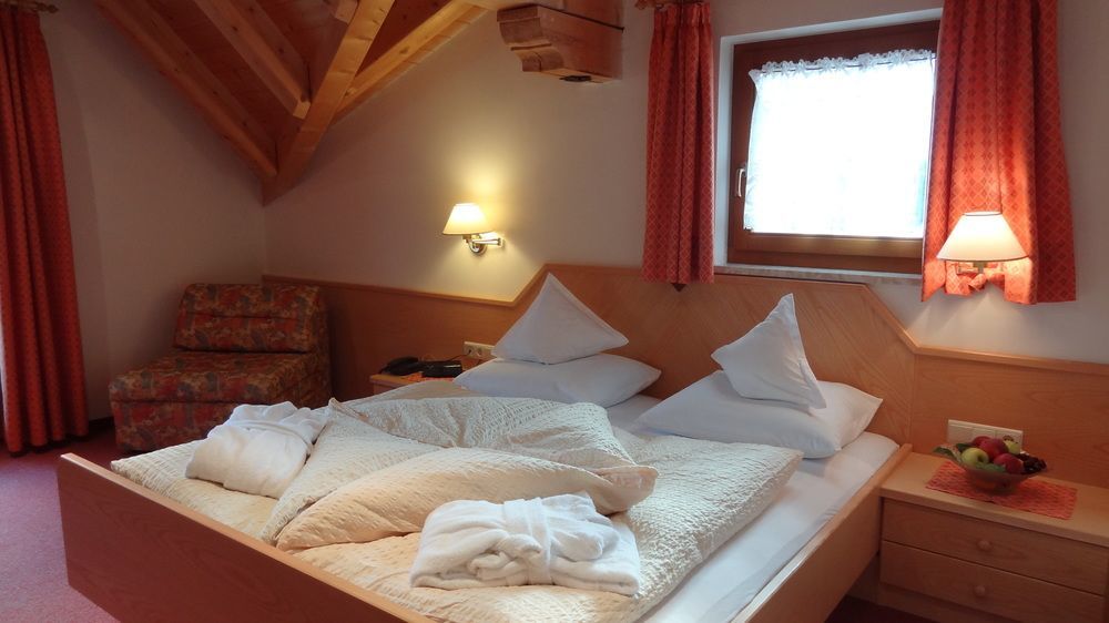 Hotel Alpenland Мосо Экстерьер фото