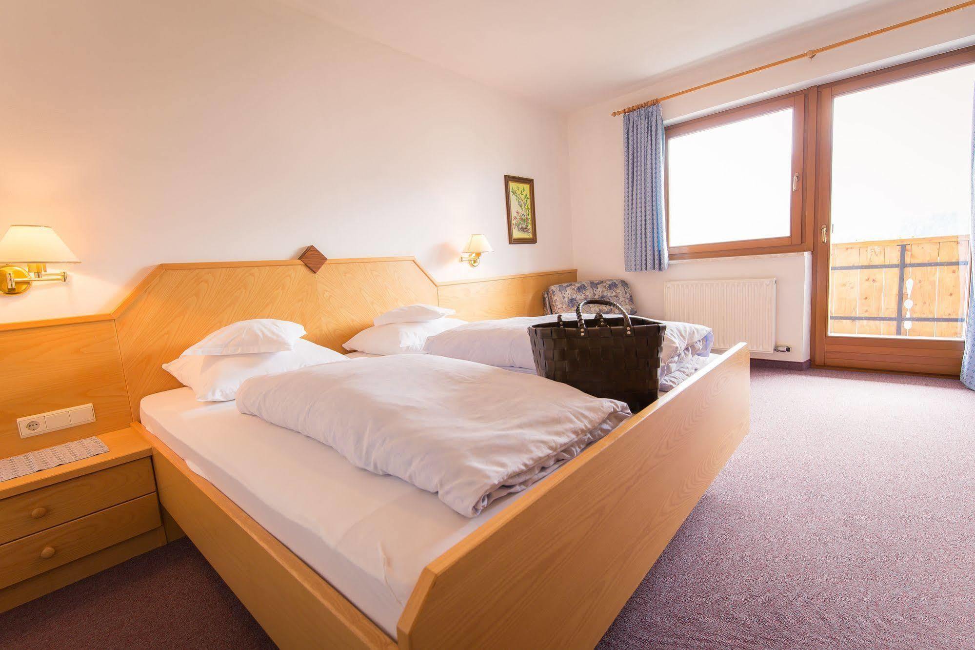 Hotel Alpenland Мосо Экстерьер фото